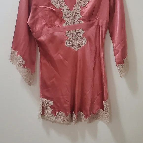 Newport News Silk lace trim empire top - Picture 2 of 5